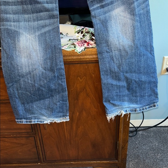 Miss Me Relaxed Boot Cut Blue Jeans w/White Embellished Stitching Size 14 - Picture 6 of 8